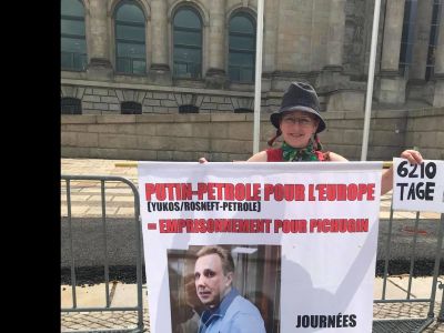 Пикет в поддержку Алексея Пичугина. Фото: novayagazeta.ru Пикет в поддержку Алексея Пичугина. Фото: novayagazeta.ru